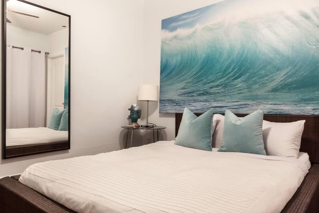 Comfortable Home, 7 Min Walk To Beach, Hot Tub, Hébergement de vacances *