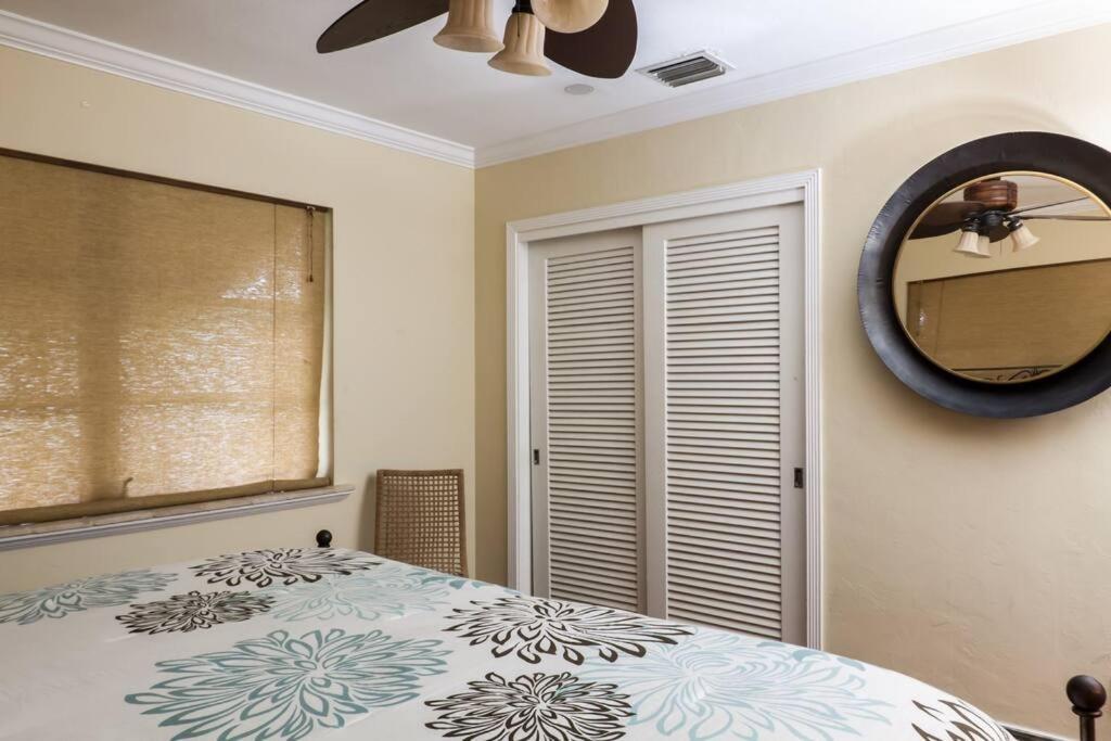 Comfortable Home, 7 Min Walk To Beach, Hot Tub, Hébergement de vacances *