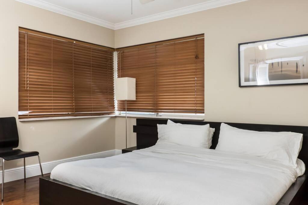Hébergement de vacances Comfortable Home, 7 Min Walk To Beach, Hot Tub, Pompano Beach